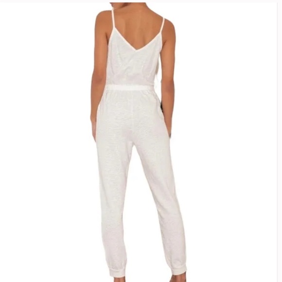 Lulus ivory white  jumpsuit v neck sweatsuit medium - Picture 5 of 6